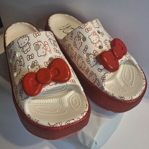 Crocs X Hello Kitty Plataform Women's SANDALS  Shoes . Size 10 New
